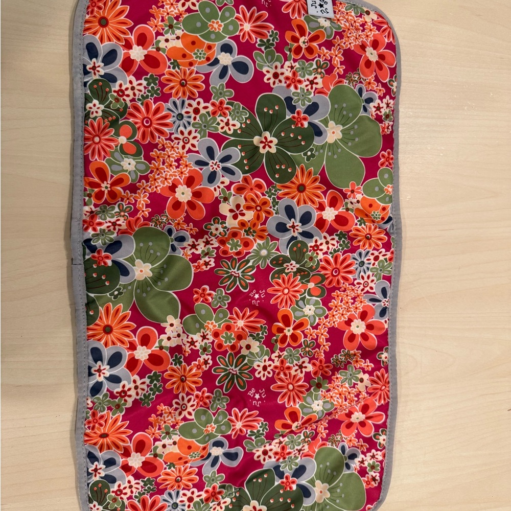 Ju-Ju-Be Floral travel changing pad